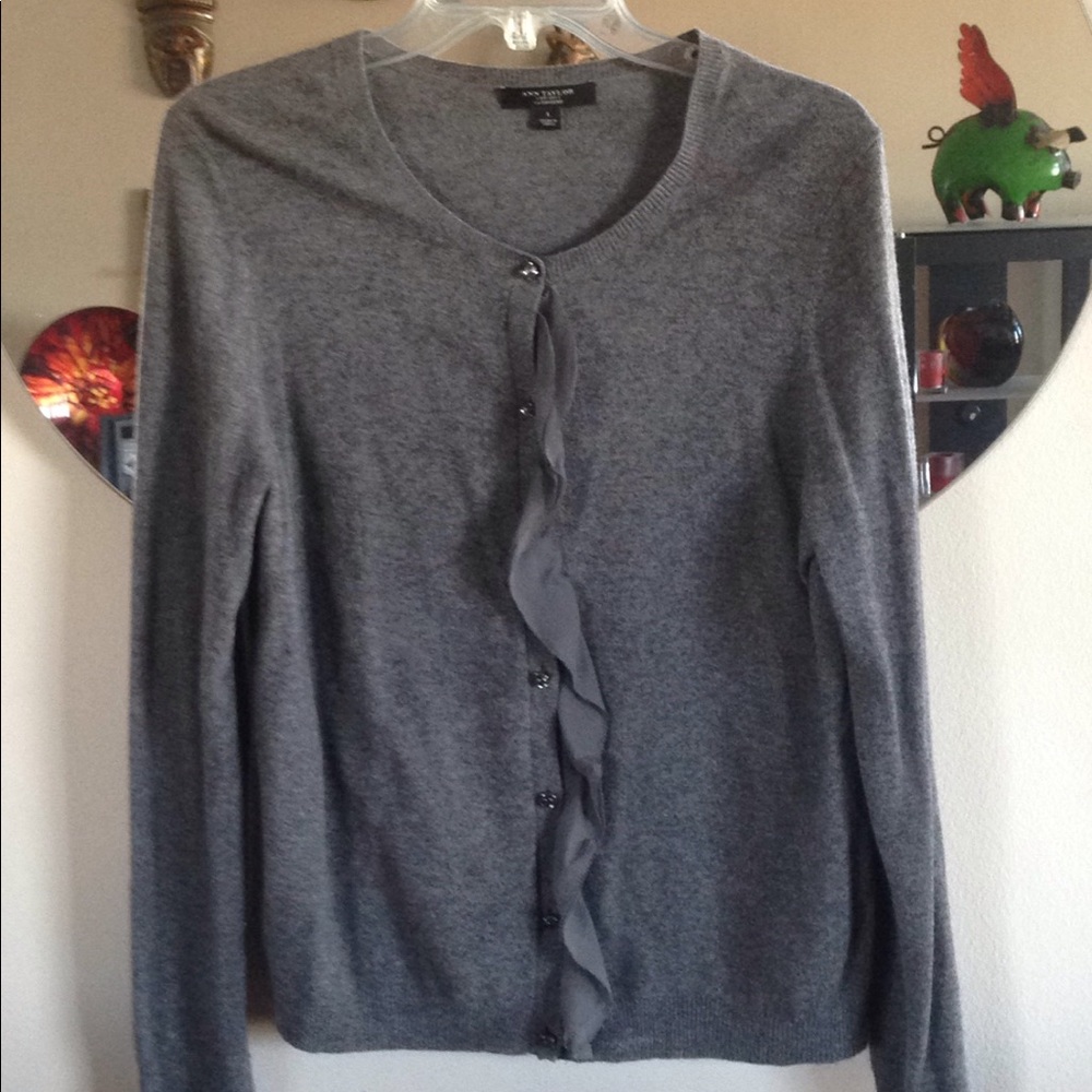 NWOT Ann Taylor Cashmere Sweater
